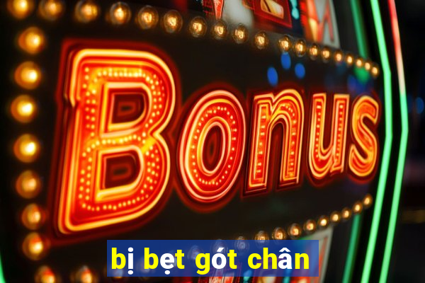 bị bẹt gót chân