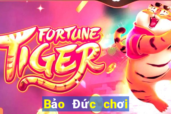 Bảo Đức chơi game bài giỏi