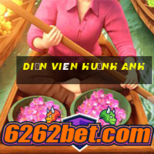 diễn viên huỳnh anh