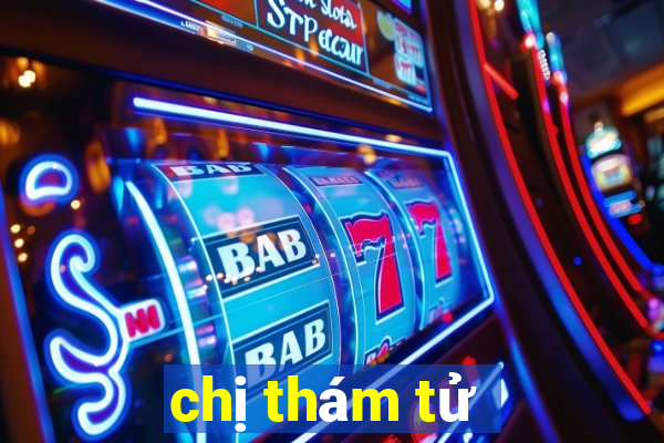 chị thám tử